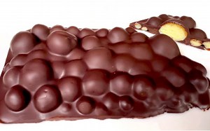 超级简单的巧克力泡泡的流行配方 👍 Only 2 ingredients! The popular recipe for chocolate bubbles!