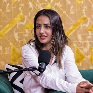 1.3M views · 10K reactions | How Chandrika Dixit Started Her Journey As Vada Pav Girl | RealTalk Podcast#vadapavgirl #viralgirl #vadapav #viralsocialmedia #podcast | RealTalk Podcast | Facebook