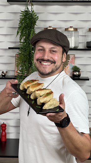 Guioza é muito mais fácil de fazer do que parece! #foodmakers #receitas #guioza #legumes | FoodMakers