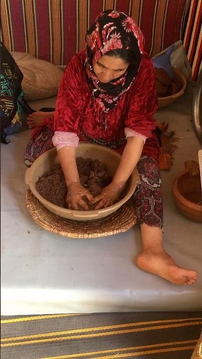 How argan oil is made in Morocco 🇲🇦