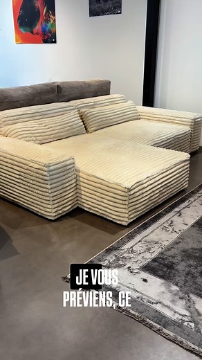 🛋️ SABLET – Angle Le canapé qui mixe design, confort et modularité ✨ ✔️ Assise XXL 125 cm ultra moelleuse ✔️ Modulable : méridienne à gauche ou à droite 📏 Dim : 170 x 270 x 125 – H71 cm 💸 1499€ #directgrossiste #marseille #montpellier #homedecor #canapé #pourtoi #fyp #bonplandéco | Direct-grossiste.fr