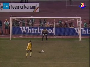 85K views · 2.8K reactions | VIDEO ⚽️ : la première étoile de la Côte d'Ivoire est tout simplement inoubliable ! En résumé, le sacre des éléphants en 1992 contre les Black Stars du Ghana, un soir de 26 janvier 殺 | Ami sportif | Facebook