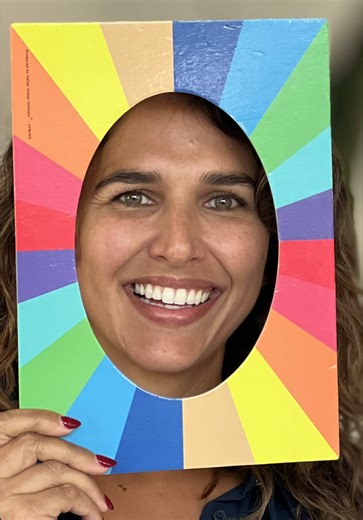 Understanding Colour Analysis: Smalt vs Light Sky Blue