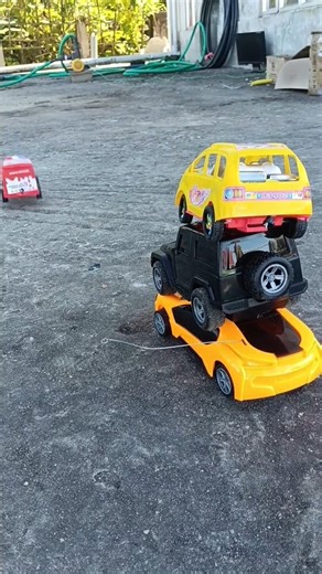 RC car 5 car $60 vs $200 vs $300 power challenge ⚡