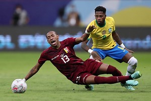 Fred helps Brazil to opening Copa America victory