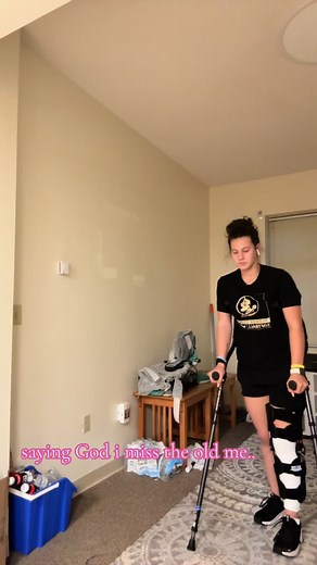 The most challenging thing is when you know you used to be able to do all these amazing things, and now something as simple as lifting your leg up is extremely difficult… but each day is a new day 🫶🏽 #acl #softball #fyp #trending #comeback