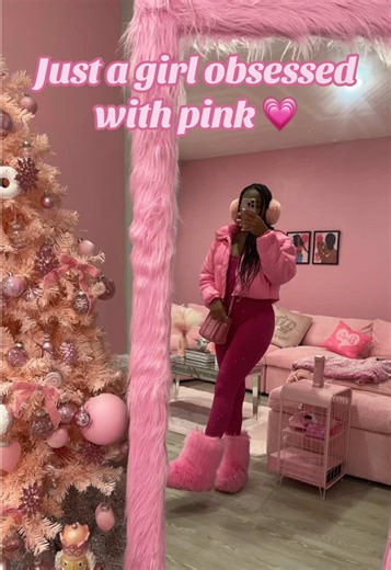 Pink Fur Boots Obsessed Girl