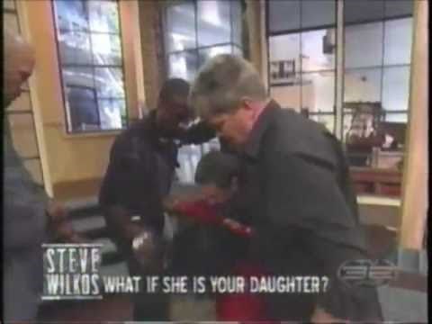 A real wild fight on Steve Wilkos (11-01-10)