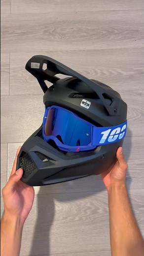 New Fox v1 helmet unboxing #foxv1 #motobikehelmets #surronhelmet #foxv1helmeth #helmet