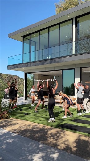 A sneak peek into our RPT Sundays ✨ Good snacks, great workouts, even better people. This is how we do weekends