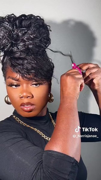 Looking for a style to do with your boho braids? I gotcha sis! Im in love with this updo hairstyle! Just an fyi you will need a bunch of bobby pins for this look! I used @MielleOrganics pomegranate & honey hold gel to finish off and boom! Issa look!🥰🤗😘#bohobraids #braids #naturalhair #protectivestyles #updohairstyle #updown #swoopbang