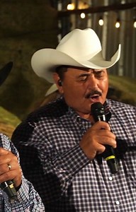 Segundo Mix de Corridos que grabamos totalmente en Vivo Desde El Rancho!!! un popurri de Corridos Perrones! gracias por todo su cariño y esas muestras de apoyo en todo momento!!! MIX CORRIDOS PERRONES #loshuracanesdelnorte #huracanesdelnorte #lhdn #echelemichuy #corridosmamalones | Los Huracanes del Norte