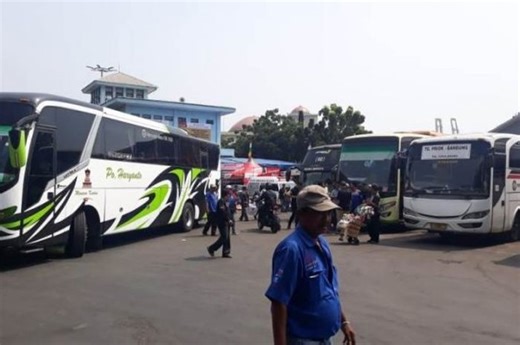 Catat, Ini Posisi Paling Nyaman Duduk di Dalam Bus. Bebas Mabok - Otomania.com