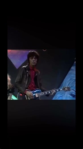 A beautiful young lady, Debbie Harry / Blondie