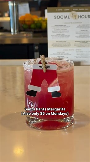 bonefishgrill on Instagram: "Start your week on a high note ✨ $5 martinis & margaritas every Monday, best enjoyed with your favorite Bonefish bites. Prices, products & participation may vary by location"