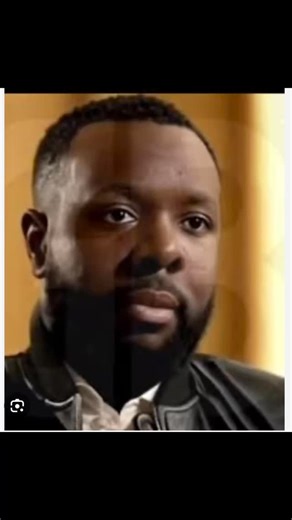Tsu MC on Instagram: "Maître Gims, sans lunettes ! J’ai encore plus fort ! #humour #rire #blague @gims"