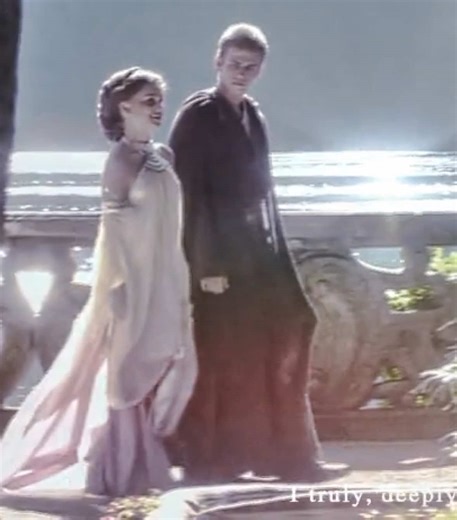 forgot to repost this I actually love it and I love them #anidala #anakinskywalker #anakin #padme #padmeamidala star wars edit anidala edit anakin and padme edit sad after effects 2025 flow ish