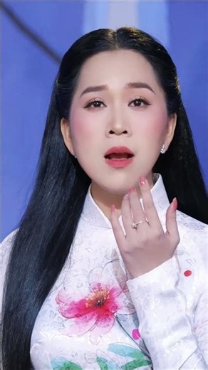 Trước cổng thiền môn Điệp muốn vào thăm | Tình Sử Lan Và Điệp - Hồng Phượng & Cao Hồng Hữu