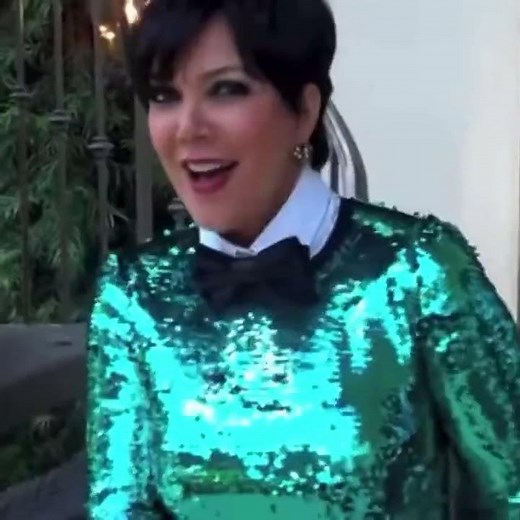 Kris Jenner dancing to Lady Marmalade