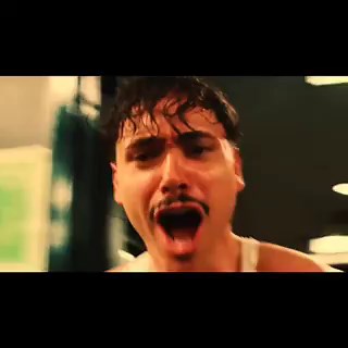 Elenco muito bom, assim como todo elenco, precisa de ajustes, entrosamento e um norte, infelizmente isso foi construído no ano passado que mesmo com muitos problemas, chegou em final e quase levou o Brasileirão.Tem coisas pra melhorar, tem peças pra contratar, mas se tem um argumento que não é válido é que o elenco é ruim, aliás, quando perder e fatalmente vai acontecer, é preciso de paciência e julgar os erros do jogo e não jogar tudo pro ar por um resultado.Ficamos mal acostumados, mas o futeb