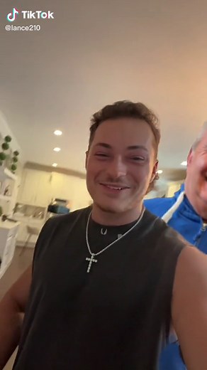 Lance Stewart (@lance210)’s video of Lance210