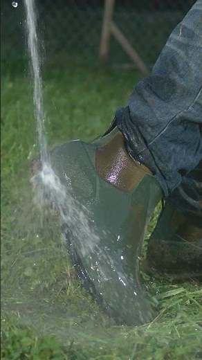 This is the easiest way to clean your BOGS! #bogs #farmer #mud