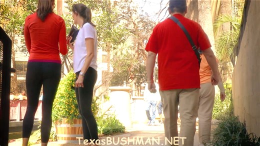 Bushman prank: How did they walk right past THIS!! 🤯🤯 | Texas Bushman