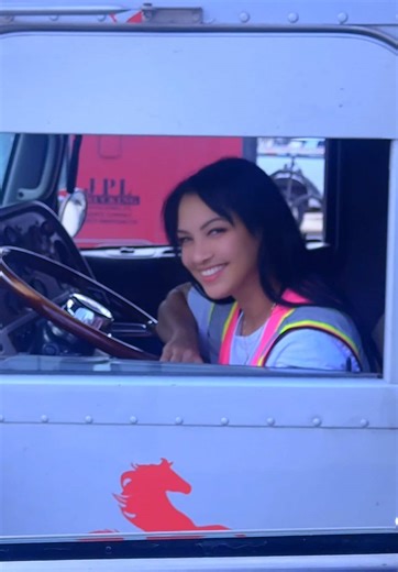 Oe no te muevas @La China de Cuba 🇨🇺🌹💋🧸 #tonito2020 #tonitoylachina #lachinaytonito #parejasdetiktok