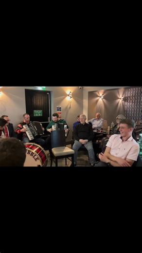 A wee sing along at our Christmas Dinner 🤣 Santa Claus is coming to town 🎅🏻 | Derryfubble Accordion Band