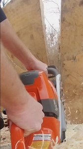 Husky 592XP Ripping Big Rounds‼️#firewood #shorts #chainsaw #woodhound #noodling