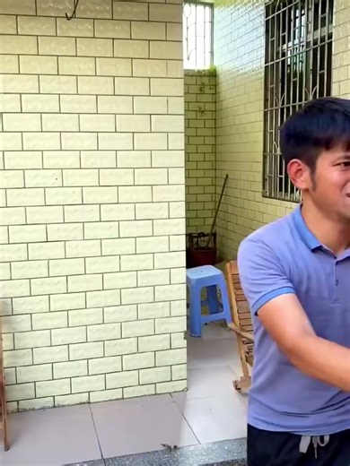 Video Hài Hước Nhất Từ Hai Anh Em