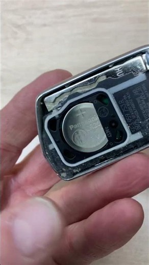 Skoda smart key battery change -EADY DIY #automobile #mechanic #remotebattery #remotecontrol #skoda