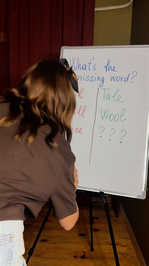 What's the missing word? | Julia’s Mystery Box