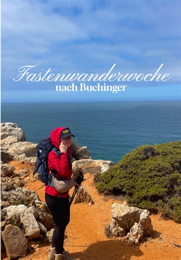 Eine bewusste Auszeit für Körper, Geist und Seele: Bei einer Fastenwanderwoche nach Buchinger verbindet man die wohltuende Wirkung des Fastens mit täglicher Bewegung in der Natur. Während des Fastens stellt der Körper seinen Stoffwechsel um und beginnt, vermehrt gespeicherte Reserven zu nutzen. Dabei werden auch Stoffwechselprodukte ausgeschieden – viele empfinden diesen Prozess als reinigend und klärend. Unterstützend können Maßnahmen wie viel Trinken, Bewegung an der frischen Luft sowie auch v