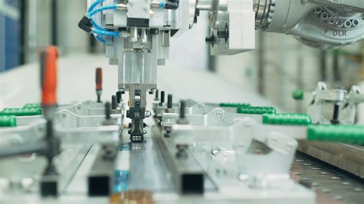 基于机器人的连续超声波焊接Robot-based Continuous Ultrasonic Welding