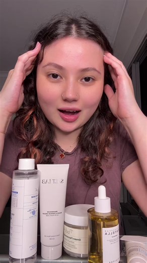 @Salt Lab is what I use on my legs to help with muscle cramps!! @Duolingo please bring Australian Sign Language (Auslan) to your platform 😭 @laneige_anz is what I always use for my lips!! #newyearsresolution #skincare #fyp