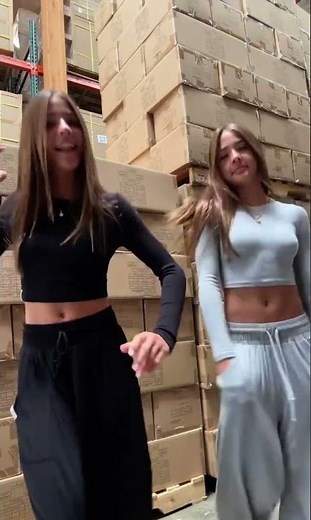 THE PANTS OF THE SUMMER | Clements Twins #clementstwins #summer #fashion #kaveah #avamarie #leahrose