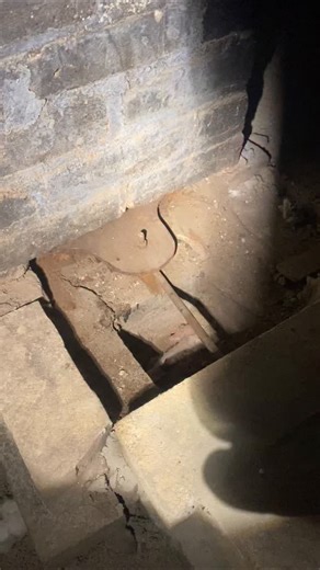 Al Santillo | Check out this hundred and something you're all apparatus. Still works fine. What do you think it is? Is the essential part of the oven. | Instagram