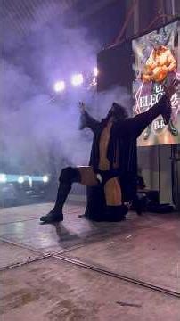 Entrada de El Elegido, un luchador que sigue imponiendo respeto. #wrestling #luchalibre
