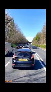 585K views · 604 reactions | Idiot driver blocking the road letting nobody pass | Idiot Drivers Caught | Facebook