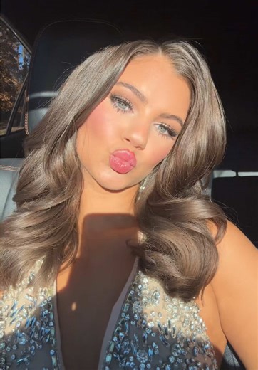 kinda look familiar 👑 @Loving Tan #pageant #pageantry #fullglam #makeuptok #shortpageanthair