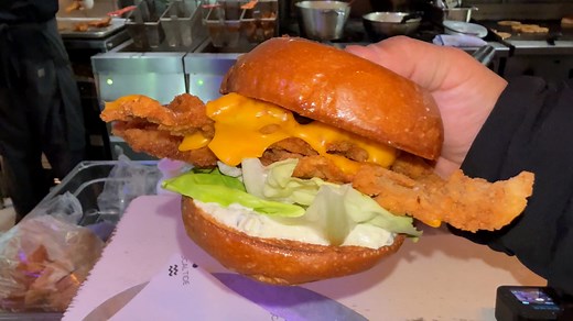 67K views · 1.2K reactions | Discover Local Tide, the seafood restaurant in Seattle that has everyone lining up for a taste!  Known for its fresh, locally-sourced seafood dishes, this spot offers an unforgettable culinary experience. From perfectly grilled fish to their signature sandwiches, every bite reflects the flavors of the Pacific Northwest. #SeattleEats #SeattleFood#MustTryEats | Strictly Dumpling | Facebook