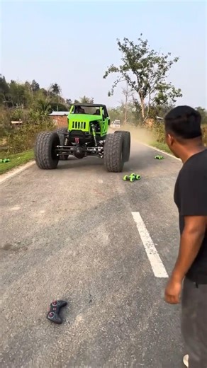 6 remote control rc moka cars hath sa chalaya 😝#rccars​ #rcremotecontrolcar​ #rc​ #shorts​