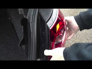 VW Golf Mk5 rear bulb change (or lamp unit)