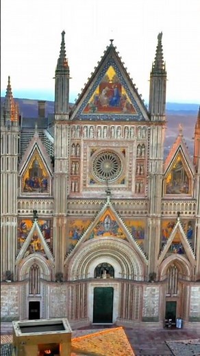 Is This One of the World's Most Beautiful Facades? | Discover Orvieto Duomo