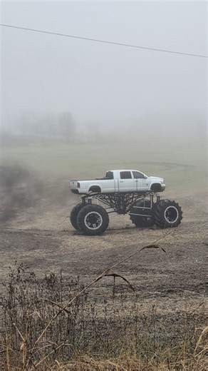 Field testing went exactly how I expected.. . . . . #staytuned #merrychristmas #dieseltrucks #dodgeram | Mo Man Offroad