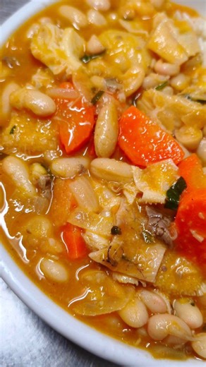 Dobrada com Feijão Branco 🔥🤤👩‍🍳 #viralreels #foodblogger #viralreelschallenge #BacalhauABras #tripas #dobrada #viralreels #viralreelschallenge #foodblogger #BacalhauABras #tripas #peixe #gastronomiaportuguesa | Café Francês