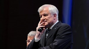 Deutschlandtrend: Für die AfD hui, für Horst Seehofer pfui