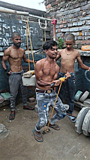 #gymmotivation #bodybuilding #gymlife #fitnessmotivation #gym #reelsinstagram #instagood #instagram #réel #reels | dhrmendra Kumar roy