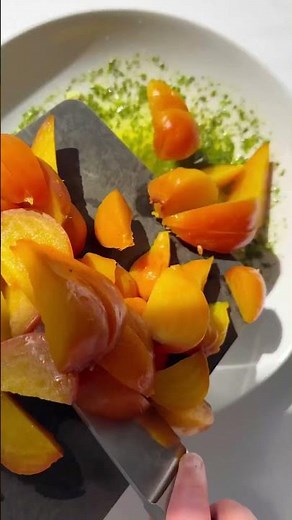 Roasted Golden Beet Salad #saladrecipe #vegetarianrecipes #healthyeating